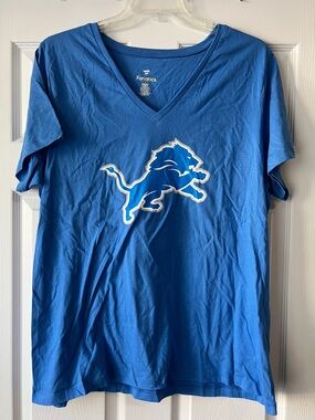 Fanatics Detroit Lions Royal Blue V-Neck Tee with Center Lion Logo